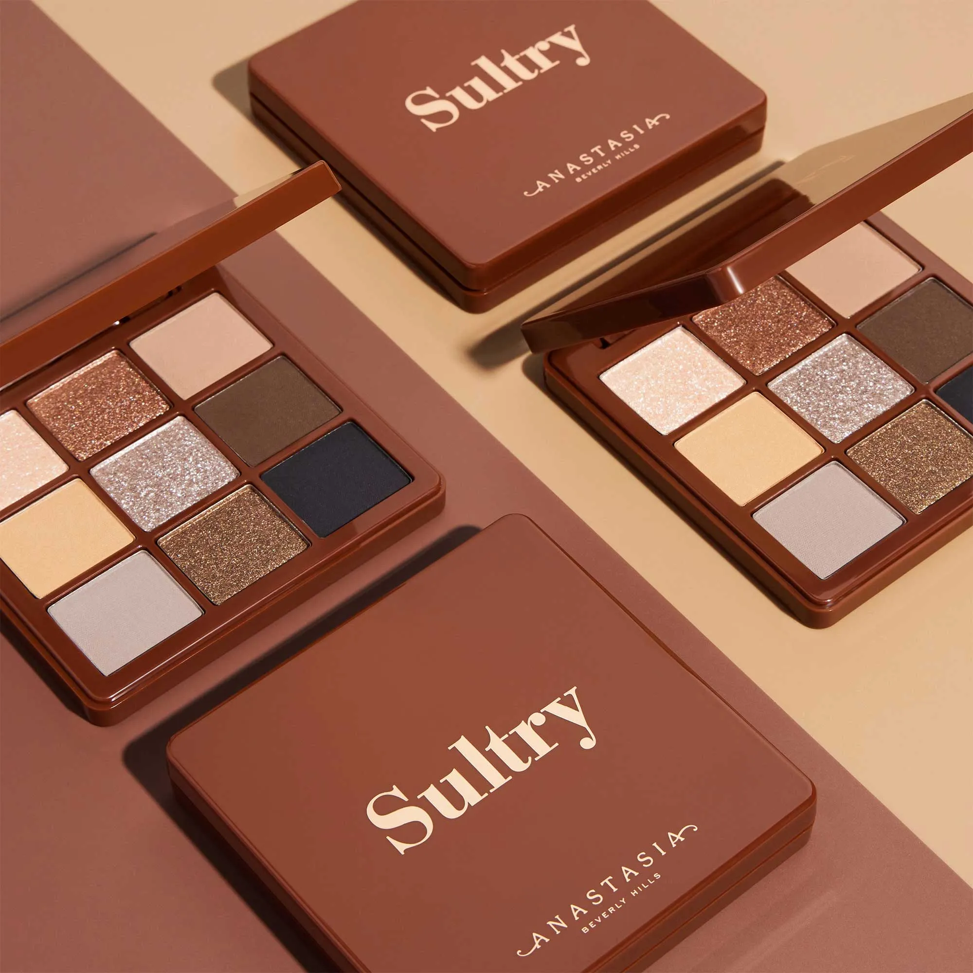 Sultry Mini Eyeshadow Palette - Image 6